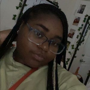 Meet your Posher, Tabria